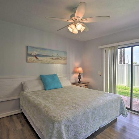 Coastal Waters 108-109- 2 Bedroom 2 Bath Pool Side Condo! Нью-Смирна-Бич Экстерьер фото